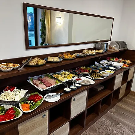 酒店 Bernardazzi Grand 基希讷乌