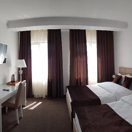 Bernardazzi Grand 4* 基希讷乌
